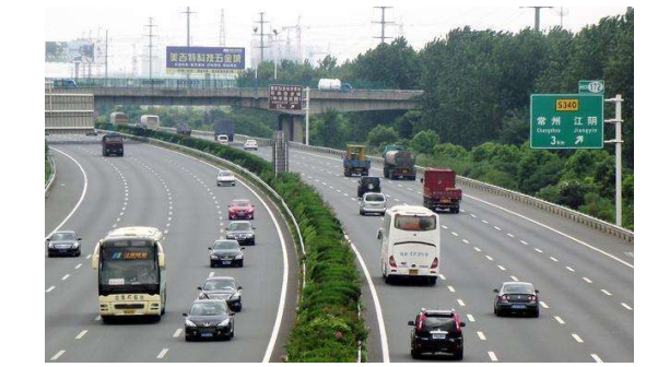 工控機在高速公路車道評價體系系統(tǒng)行業(yè)的解決方案