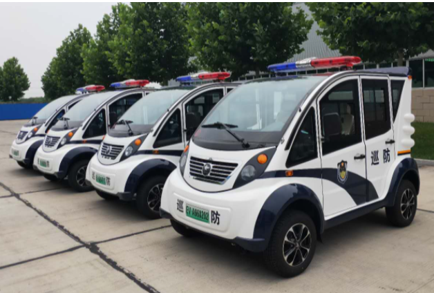 室外巡邏車.png